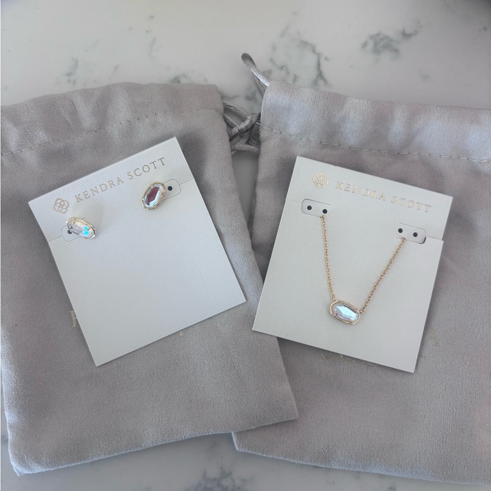 Grayson Gold Pendant and Stud Earrings in Dichroic Glass
